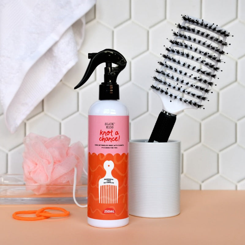 Detangler brush and spray